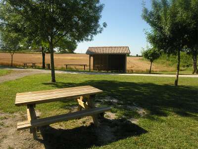 © La halte équestre de Jarnac-Champagne à l'étang du Parc Barabeau