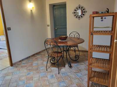 © Chambre-zen-dessus-blanc-au13orintérieur-Champagnolles Maison-Charentaise-Chambres-d'hôtes-Champagnolles piscine-au13orinterieur-Champagnolle-Charente maritime.jpg boudha--champagnolles Salle de bain-chambre-moderne-Charente-Maritime Coin-cuisine-frigo-champagnolles(1) Salon-chambre-d'hôtes-zen-Charente-Maritime maison -hôtes-terrasse-charete-maritime-au 13or intérieur Douche -exterieur-piscine- 13or intérieur Extérieur avec votre coin terrasse