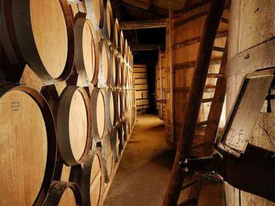 © Famille Bertrand Cognac Bertrand Who We Are Cognac Bertrand Chais Famille Bertrand Famille Bertrand Famille Bertrand Visite et dégustation chez Cognac Bertrand Dégustation au domaine des Brissons de Laage Famille Bertrand