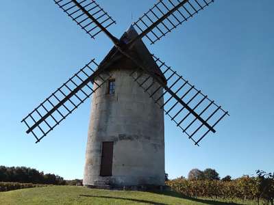 © Le moulin à vent de Chilleau