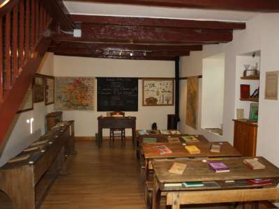 © Clion sur Seugne, Village de pierres & d'eau