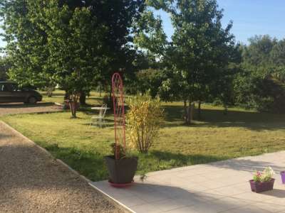 © La MaisAnnette près de Jonzac La MaisAnnette près de Jonzac - Le jardin fleuri La MaisAnnette près de Jonzac - Le jardin fleuri La MaisAnnette près de Jonzac - La terrasse ensoleillée La MaisAnnette près de Jonzac - La terrasse fleurie La MaisAnnette près de Jonzac - Vue sur le parc arboré La MaisAnnette près de Jonzac - Les emplacements de parking La MaisAnnette près de Jonzac - Le séjour La MaisAnnette près de Jonzac - Le séjour La MaisAnnette près de Jonzac - Le séjour La MaisAnnette près de Jonzac - La Cuisine toute équipée La MaisAnnette près de Jonzac - La Chambre avec un lit de 160 La MaisAnnette près de Jonzac - La salle d'eau avec grande douche La MaisAnnette près de Jonzac - Le parc arboré et fleuri La MaisAnnette près de Jonzac - Le parc arboré La MaisAnnette près de Jonzac - L'allée d'accès à la propriété