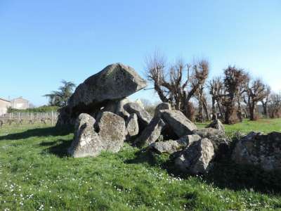 © Vue d'ensemble du Dolmen