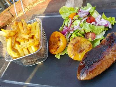 © Magret de canard du restaurant Les Castors à Jonzac