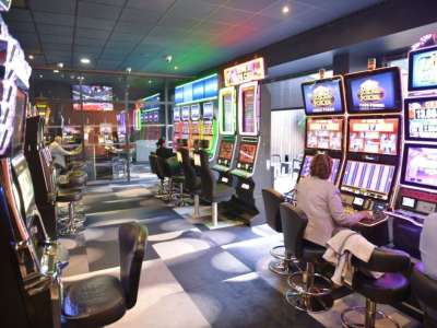 © salle de jeux