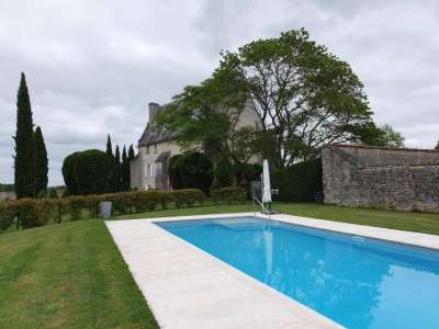 © Piscine eau sallée