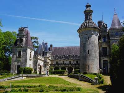 © Château d'Usson