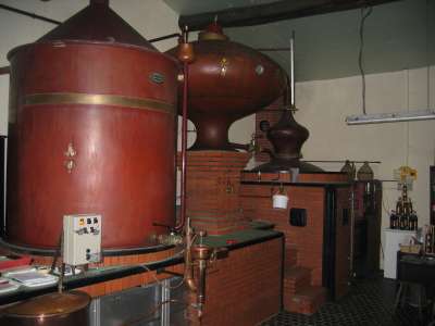 © Salle de l'alambic où se font les visites
