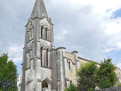 © L'église Saint-Étienne de Brives-sur-Charente