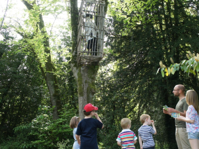 © Jeu de réflexion au chateau des énigmes de Pons