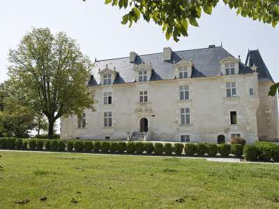 © Le château de La Garde