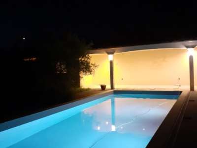 © piscine by night