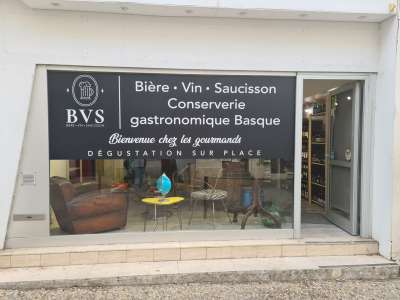© Devanture magasin BVS