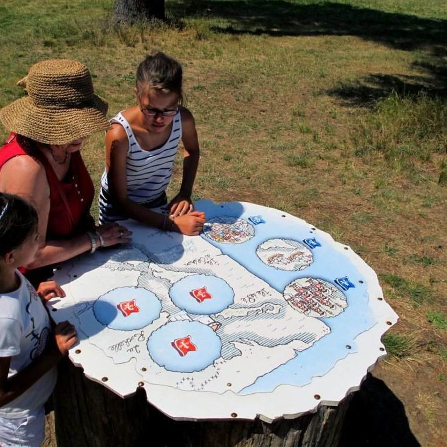 Jeu pour enfants au château des énigmes