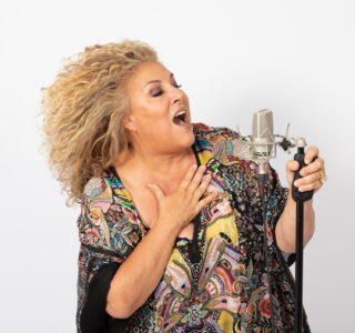 Marianne James 