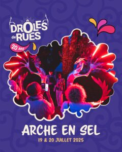 post l'arche en sel installations lumineuses pour le festival Drôles de rues 2025 de Jonzac